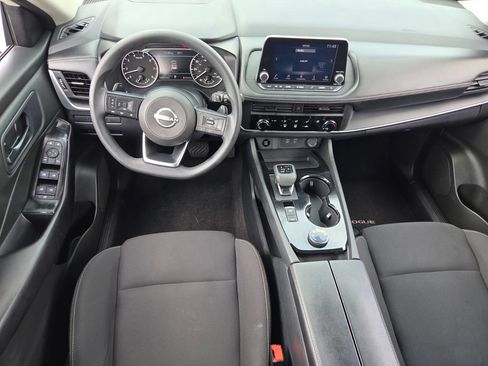 Used 2024 Nissan Rogue S AWD/4WD image 6