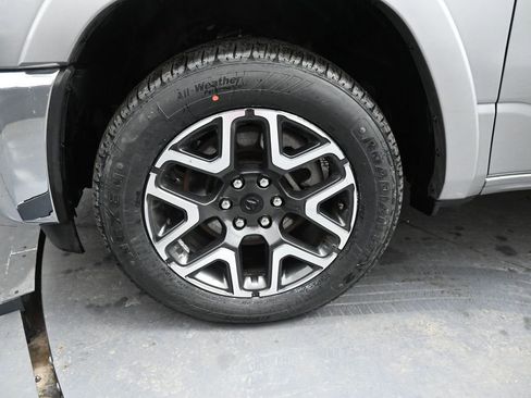 Used 2025 RAM 1500 Laramie image 14