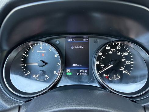 Used 2018 Nissan Rogue SV w/ Premium Package AWD/4WD image 36
