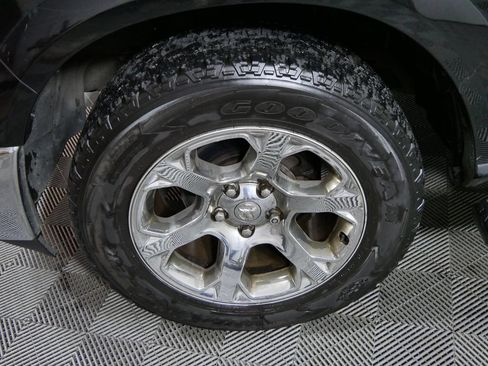 Used 2017 RAM 1500 Laramie w/ Convenience Group AWD/4WD image 9
