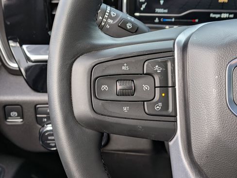 Used 2025 GMC Sierra 1500 SLE image 38