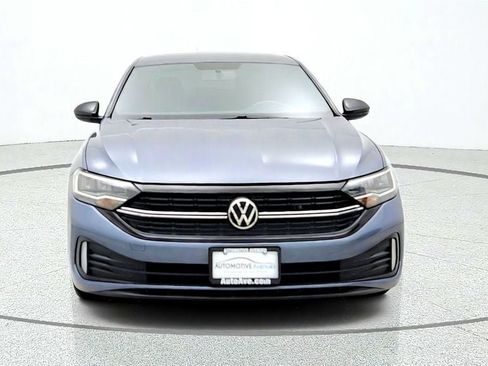 Used 2022 Volkswagen Jetta Sport FWD image 2