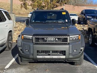 Used 2025 Toyota Land Cruiser video 2