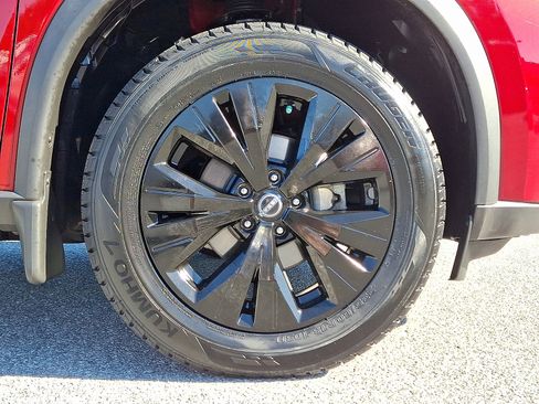 Used 2022 Nissan Rogue SV image 8