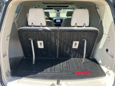 Used 2022 GMC Acadia Denali w/ Denali Ultimate Package AWD/4WD image 34