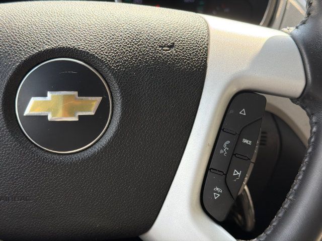 Used 2012 Chevrolet Traverse LTZ FWD image 29