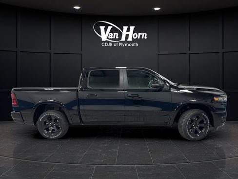 New 2026 RAM 1500 4x4 Crew Cab image 8