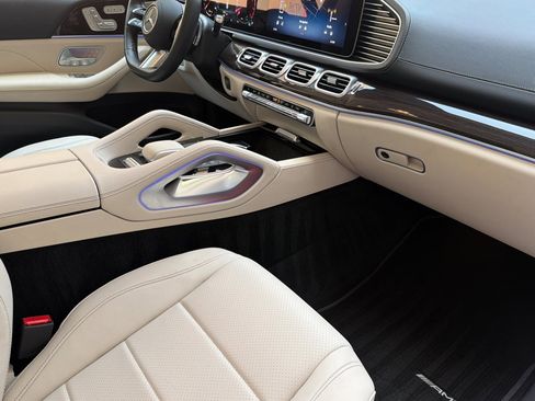 Used 2026 Mercedes-Benz GLS 450 4MATIC image 16