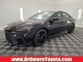 Used 2025 Toyota Camry SE FWD video 1