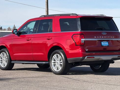 Certified 2022 Ford Expedition XLT image 6