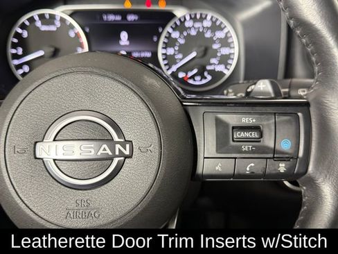 Used 2022 Nissan Rogue SV w/ SV Premium Package FWD image 10