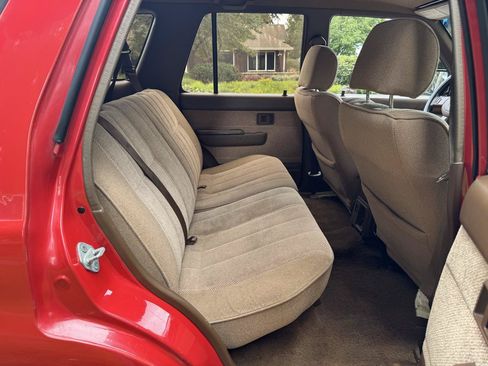 Used 1990 Toyota 4Runner SR5 AWD/4WD image 13