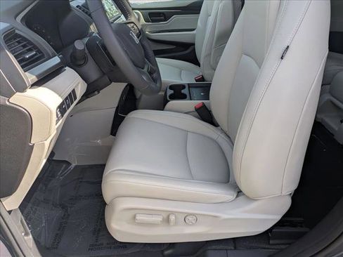 Used 2026 Honda Odyssey EX-L image 16