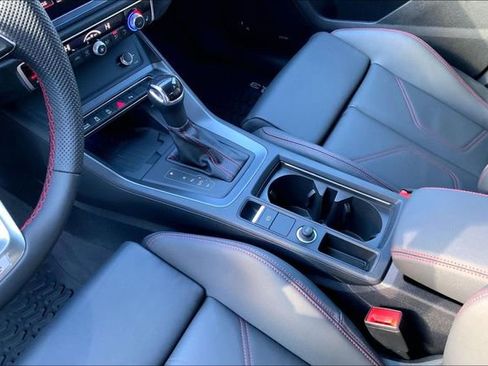 Used 2025 Audi Q3 2.0T Premium Plus w/ Premium Plus Package image 16