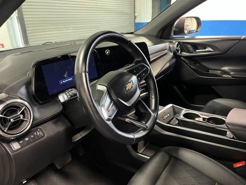 Used 2025 Chevrolet Equinox LT w/ Convenience Package II AWD/4WD image 23