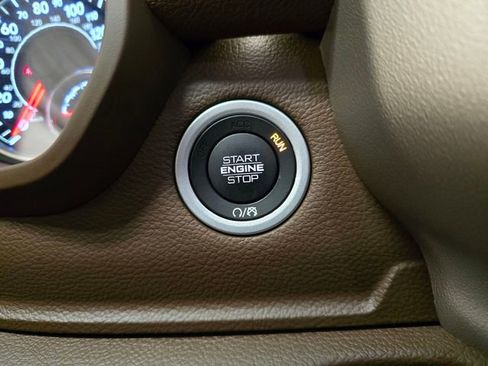Used 2019 RAM 1500 Laramie AWD/4WD image 20