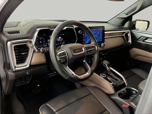 Used 2024 GMC Canyon Denali AWD/4WD image 16
