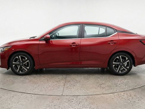 Used 2025 Nissan Sentra SV FWD image 5