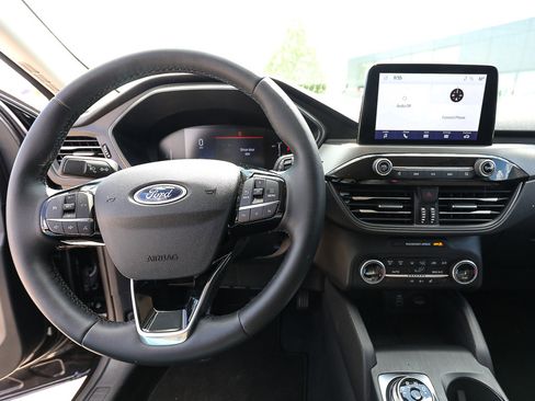 Used 2026 Ford Escape Active w/ Cold Weather Package FWD image 12