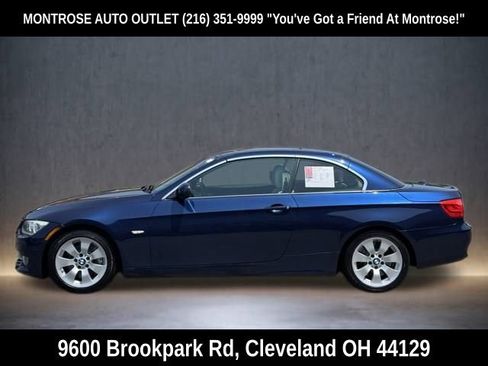 Used 2011 BMW 335i Convertible image 4