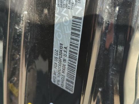 Used 2023 Jeep Gladiator Sport AWD/4WD image 20