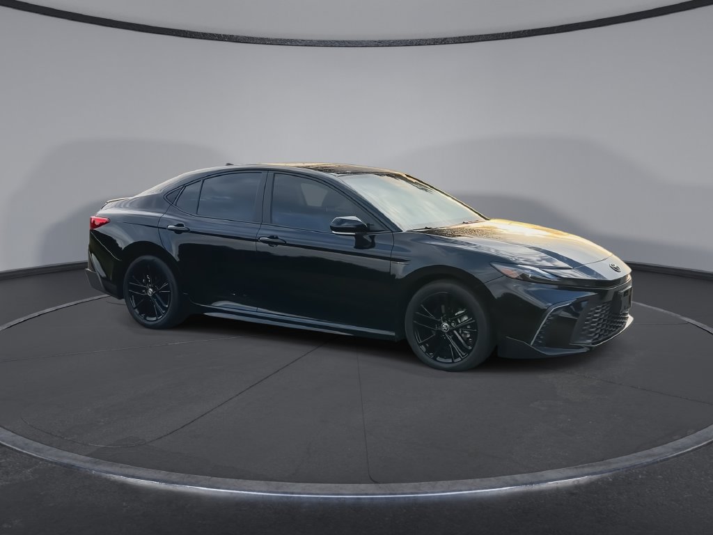 Used 2025 Toyota Camry SE FWD image 2