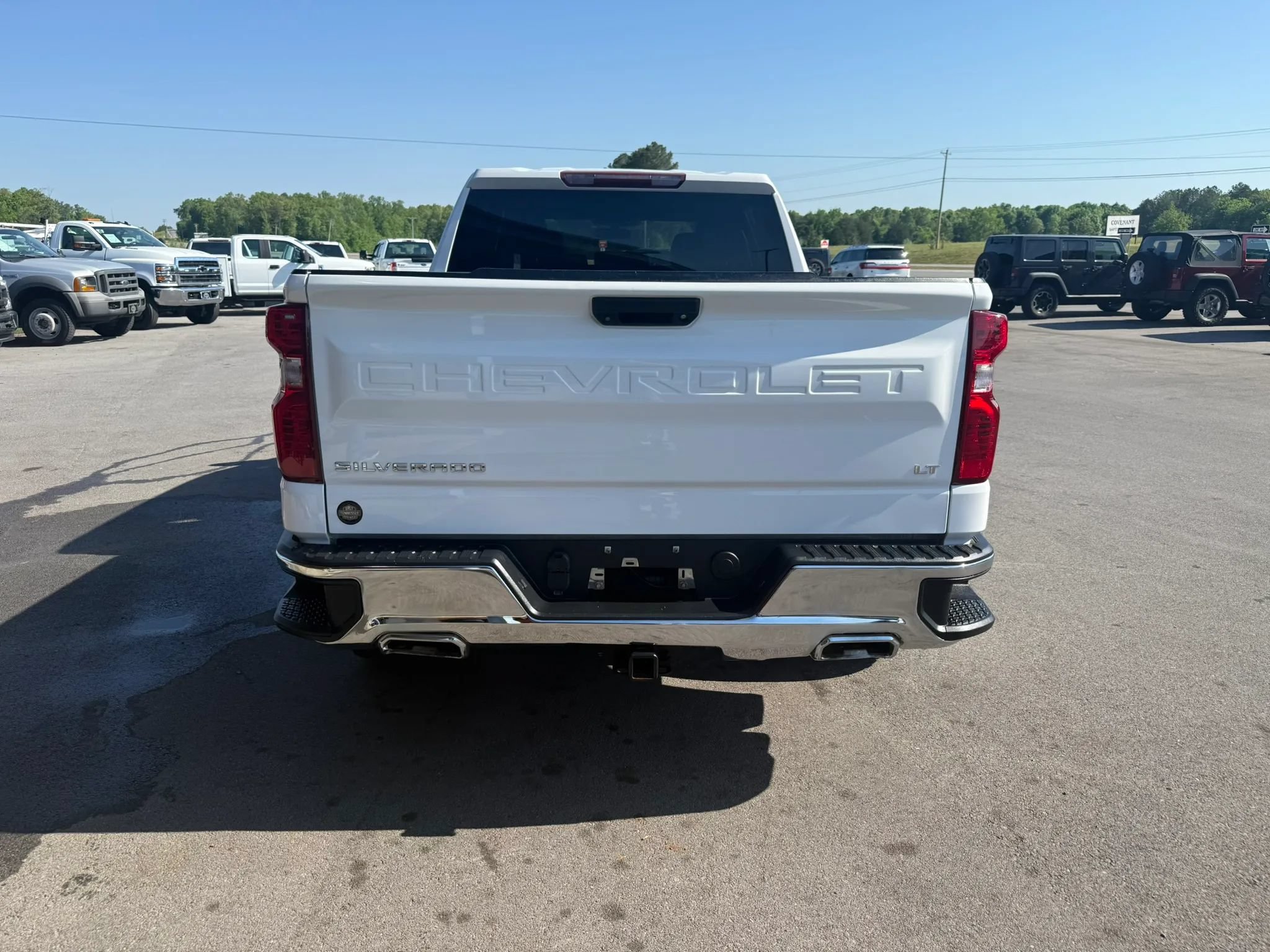 Used 2020 Chevrolet Silverado 1500 LT w/ Z71 Off-Road Package AWD/4WD image 5