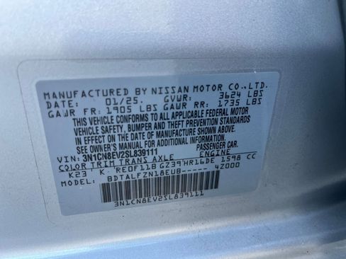 Used 2025 Nissan Versa SV image 27