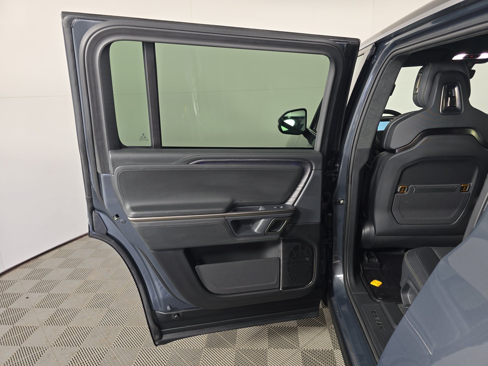 Used 2023 Rivian R1S Adventure Quad AWD/4WD image 17