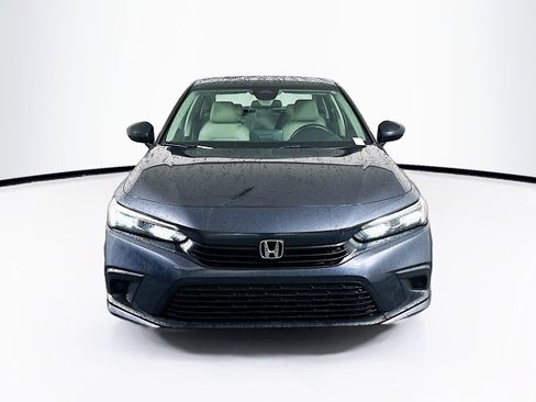 Used 2022 Honda Civic LX image 2