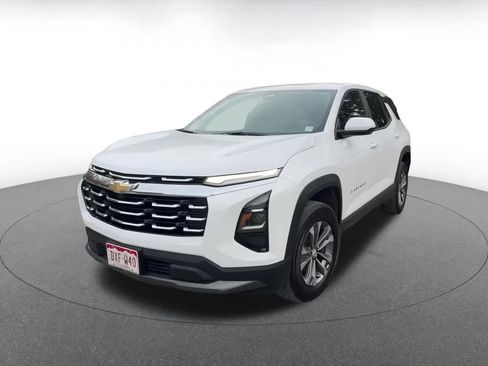 Used 2025 Chevrolet Equinox LT image 7