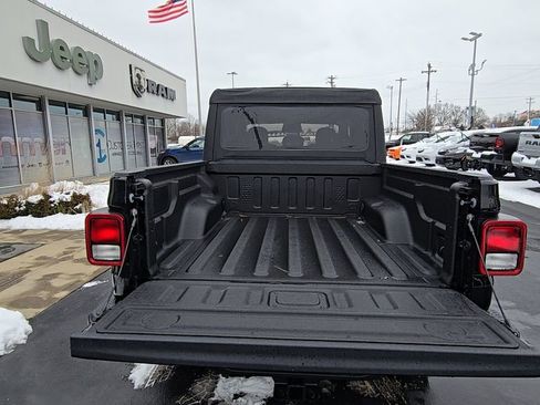 New 2026 Jeep Gladiator Sport AWD/4WD image 17