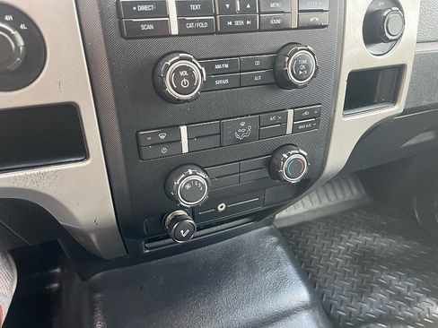 Used 2011 Ford F150 XLT AWD/4WD image 17