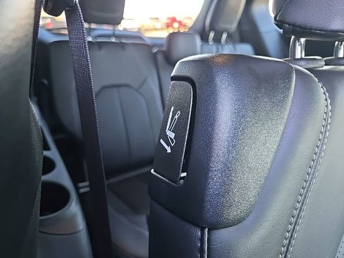 New 2026 Chrysler Pacifica Select w/ S Appearance Package image 84