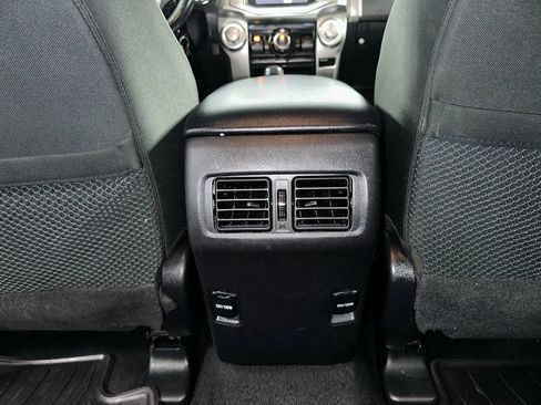 Used 2016 Toyota 4Runner SR5 AWD/4WD image 28
