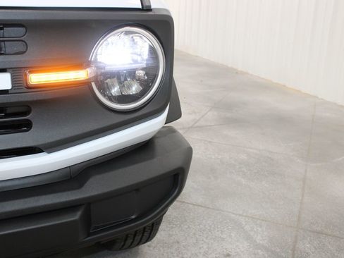 New 2025 Ford Bronco 4-Door image 12