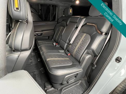 Used 2024 Rivian R1S Adventure AWD/4WD image 12