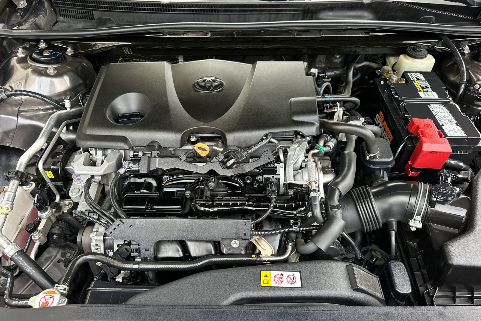 Used 2018 Toyota Camry SE FWD image 23