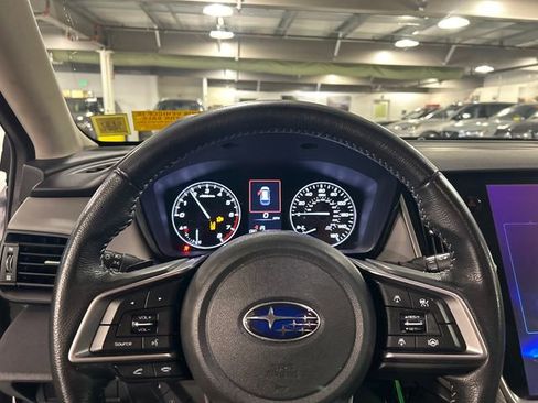 Used 2022 Subaru Outback Premium image 12