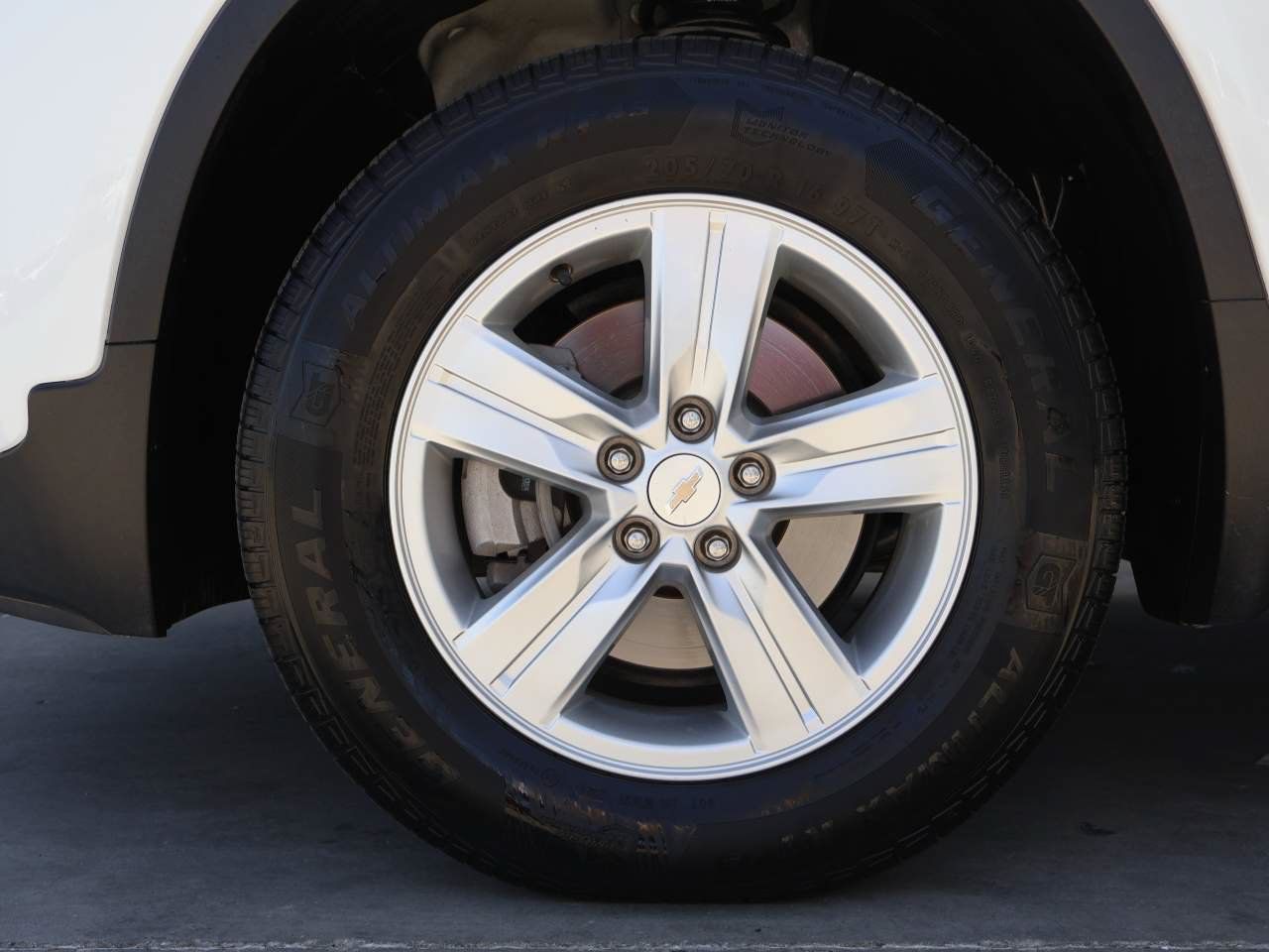 Used 2022 Chevrolet Trax LS w/ Tint and Cruise Package AWD/4WD image 6