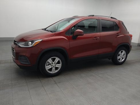 Used 2022 Chevrolet Trax LT w/ Driver Confidence Package AWD/4WD image 2