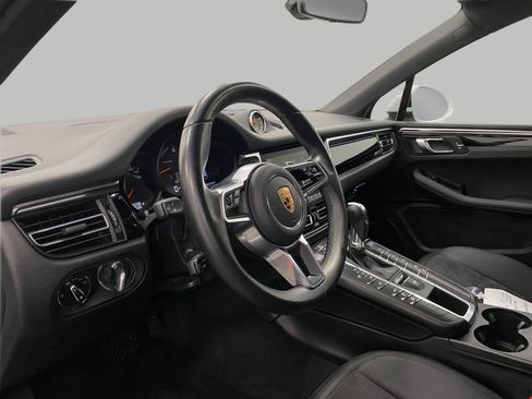 Used 2021 Porsche Macan AWD/4WD image 4
