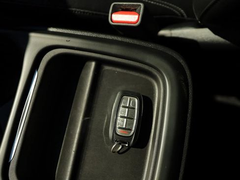 Used 2019 Chrysler Pacifica Touring-L w/ Advanced Safetytec Group FWD image 27