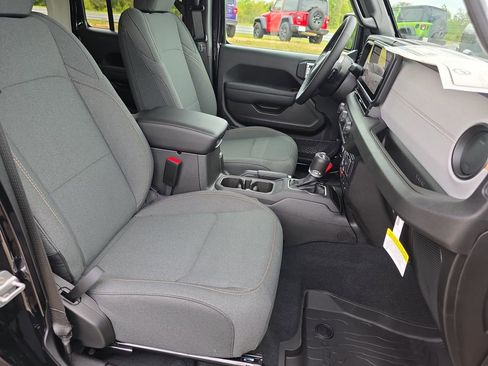 New 2026 Jeep Wrangler Willys image 32