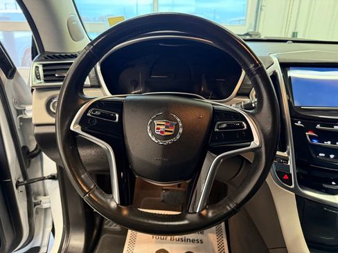 Used 2015 Cadillac SRX FWD image 17