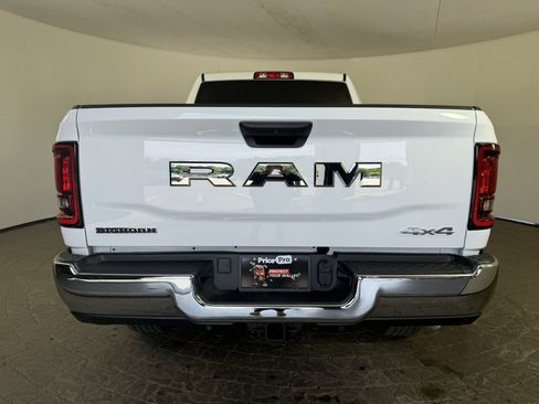 Used 2026 RAM 2500 Big Horn AWD/4WD image 7