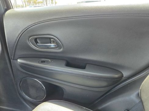 Used 2016 Honda HR-V EX-L image 12