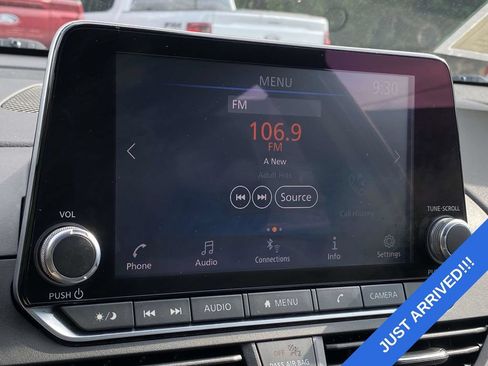 Used 2023 Nissan Altima 2.5 SV FWD image 24