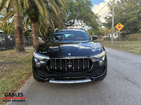 Used 2018 Maserati Levante S GranLusso image 4