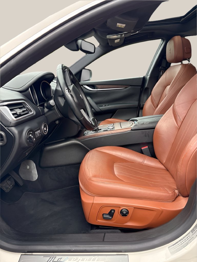 Used 2017 Maserati Ghibli RWD image 10